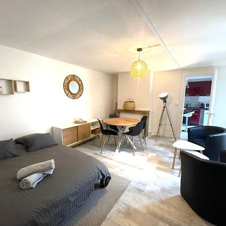Apartament Le Victor Hugo Besançon Zewnętrze zdjęcie